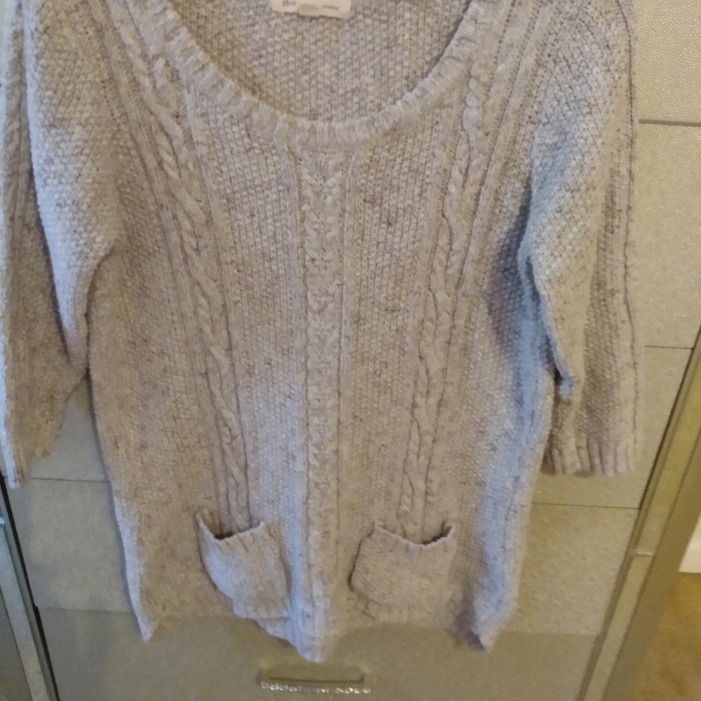 Sweater - Picture 2 of 3